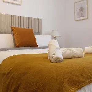 Tkm Amplio Y Familiar, Terraza Privada Apartamento